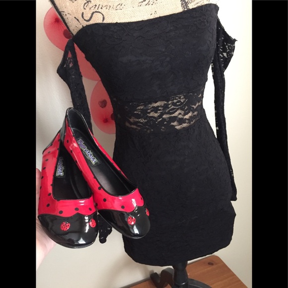 SEXY LADYBUG DRESS COSTUME W/Wings & Shoes SZ S/M - Picture 2 of 7
